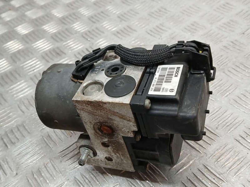 Recambio de abs para volvo s40 berlina 1.8i referencia OEM IAM 30857585 0265216462 BOSCH