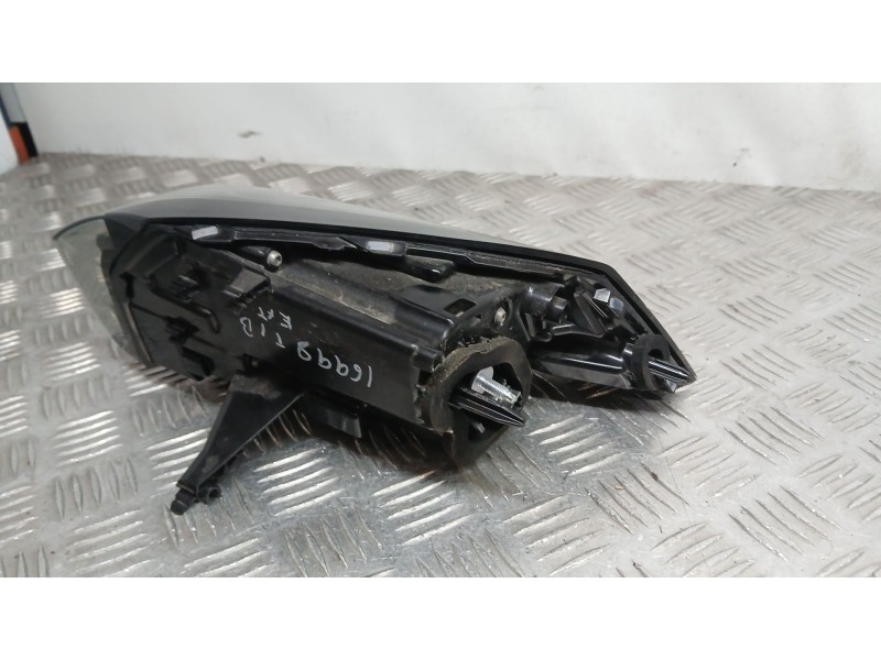 Recambio de piloto trasero izquierdo exterior para peugeot 2008 ii (ud_, us_, uy_, uj_, ur_, uc_) 1.2 puretech 100 referencia OE