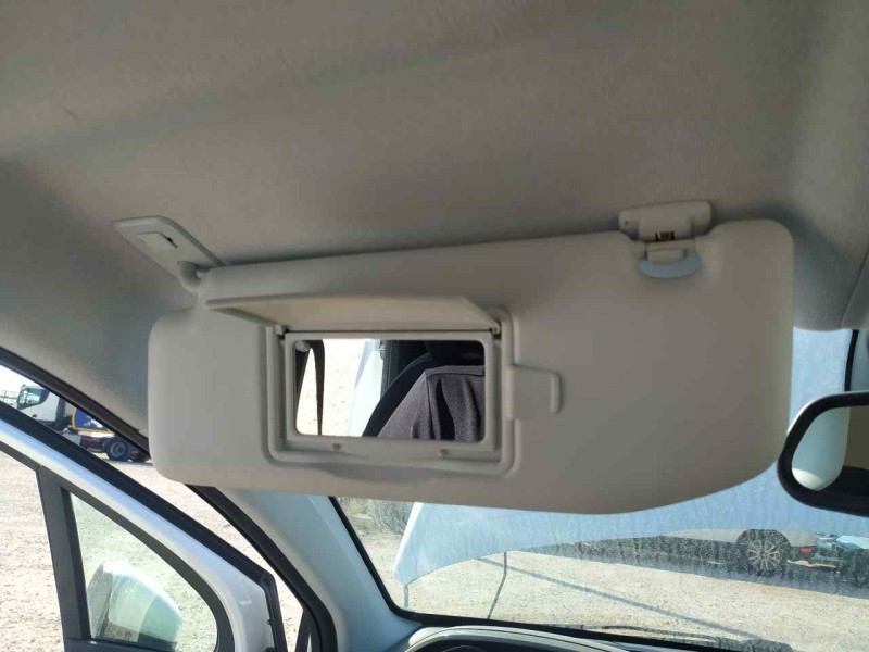 Recambio de parasol izquierdo para peugeot 208 tech edition blue hdi referencia OEM IAM 16079196PR  