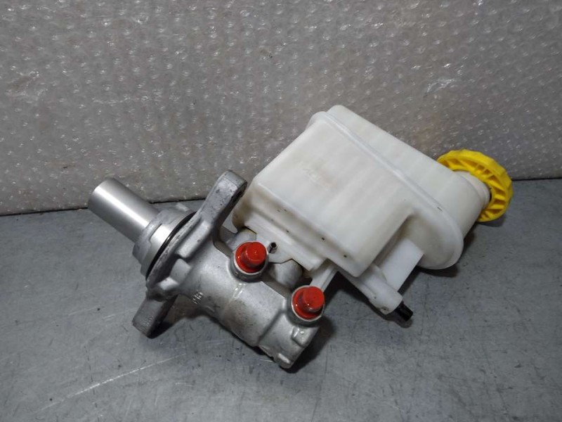 Recambio de bomba freno para jeep compass ii limited 4x2 referencia OEM IAM 68339323AD  