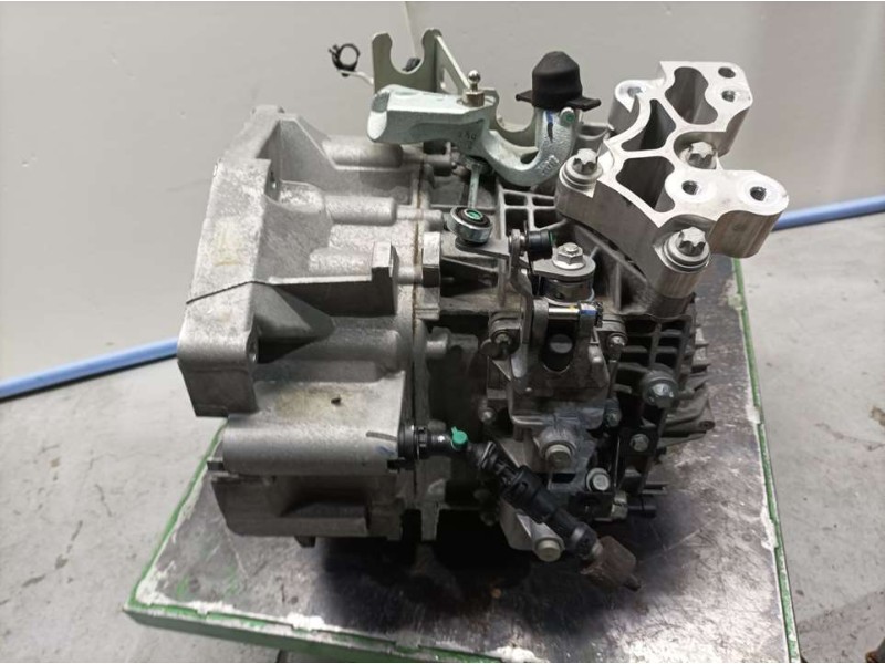 Recambio de caja cambios para jeep compass ii limited 4x2 referencia OEM IAM G63563537 2475248 6VELOCIDADES