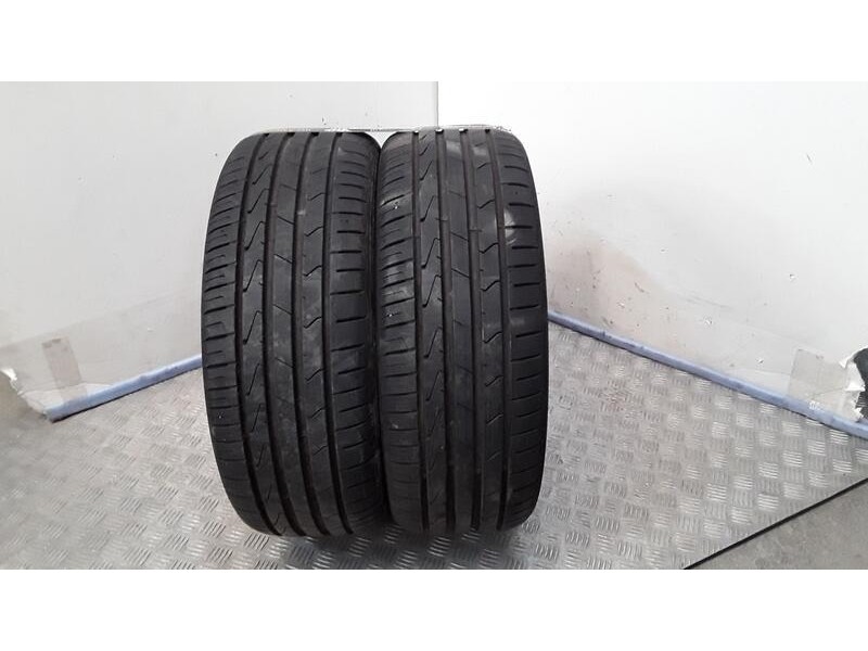 Recambio de neumatico pareja para neumaticos reutilizados - referencia OEM IAM 215451889V HANKOOK 215/45/18/89V