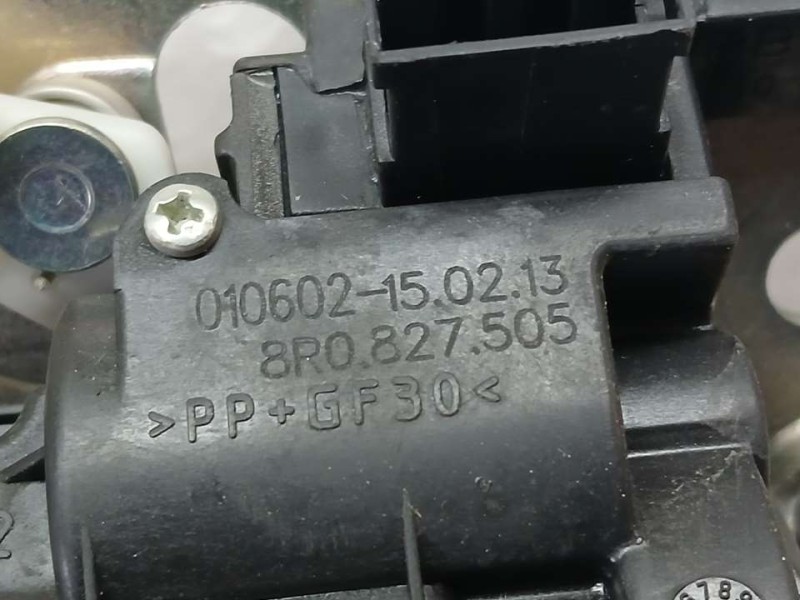 Recambio de cerradura maletero / porton para audi a3 sportback (8va) ambiente referencia OEM IAM 8R0827505  