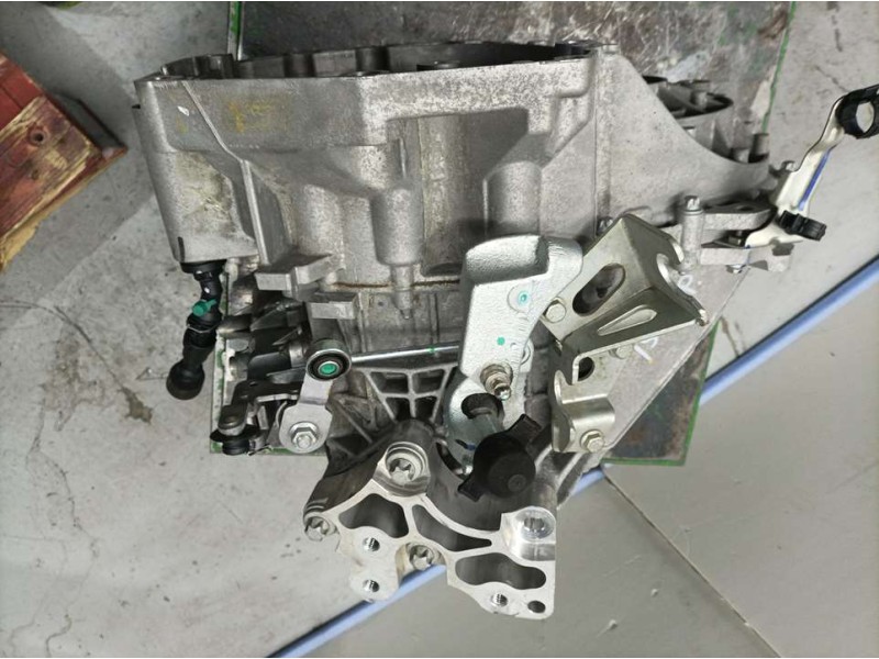 Recambio de caja cambios para jeep compass ii limited 4x2 referencia OEM IAM G63563537 2475248 6VELOCIDADES