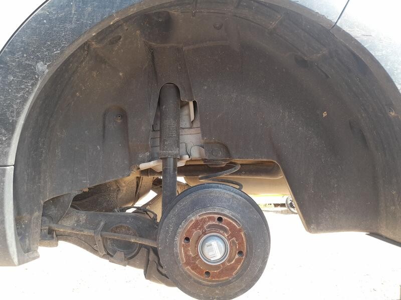 Recambio de plastico pase rueda tras. izq. para citroën c3 iii (sx) 1.2 puretech 82 referencia OEM IAM 9812088880  