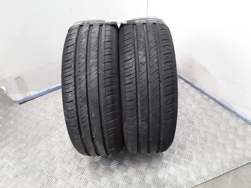 Recambio de neumatico pareja para neumaticos reutilizados - referencia OEM IAM 185551582V NANKANG 185/55/15/82V