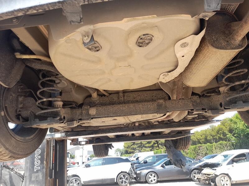 Recambio de puente trasero para citroën c3 iii (sx) 1.2 puretech 82 referencia OEM IAM 1607197380 TAMBOR C/ABS Y 4 TORNILLOS 