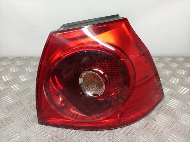 Recambio de piloto trasero derecho para volkswagen golf v berlina (1k1) highline referencia OEM IAM 1K6945096E  EXTERIOR