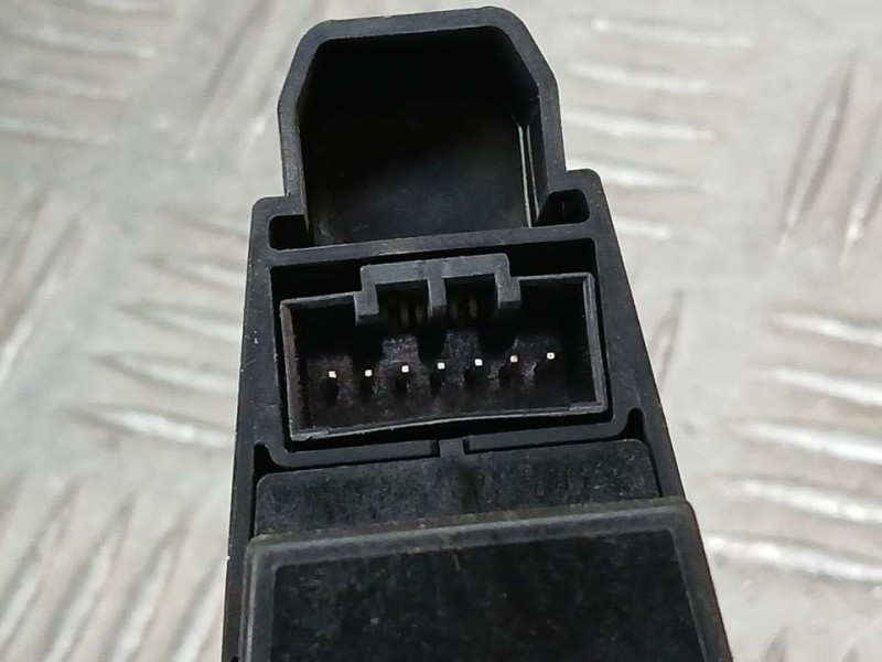 Recambio de mando elevalunas delantero izquierdo para volvo s40 berlina 1.8i referencia OEM IAM 30638695 19206 