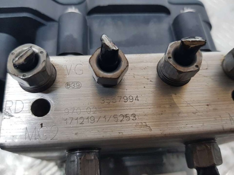 Recambio de abs para opel crossland x excellence referencia OEM IAM 3557994 9970025 