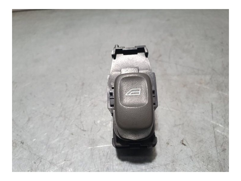 Recambio de mando elevalunas trasero izquierdo para volvo s40 berlina 1.8i referencia OEM IAM 30638709  