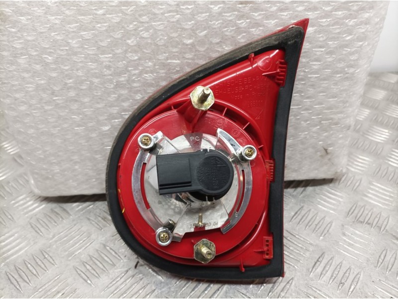 Recambio de piloto trasero izquierdo para volkswagen golf v berlina (1k1) highline referencia OEM IAM 1K6945093E  INTERIOR