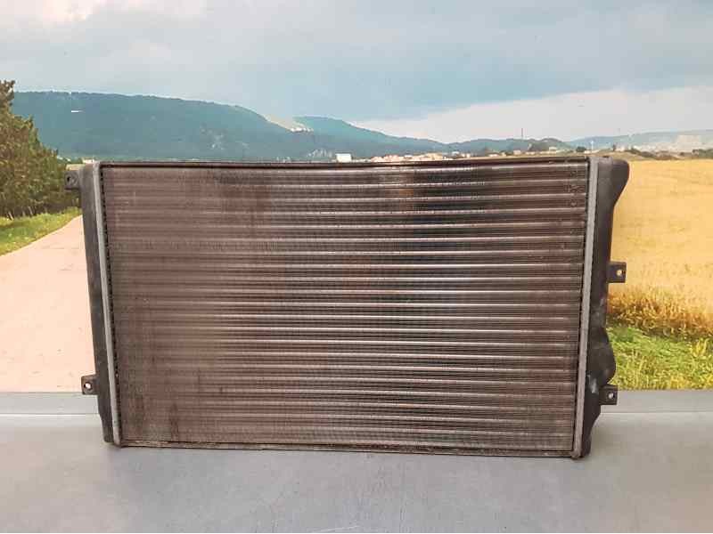 Recambio de radiador agua para seat leon (1p1) reference referencia OEM IAM 1K0121253BB  