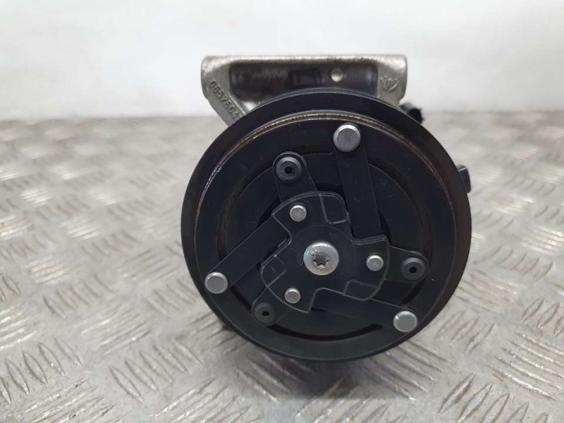 Recambio de compresor aire acondicionado para jeep compass ii limited 4x2 referencia OEM IAM 51979374 01141478 MOPAR
