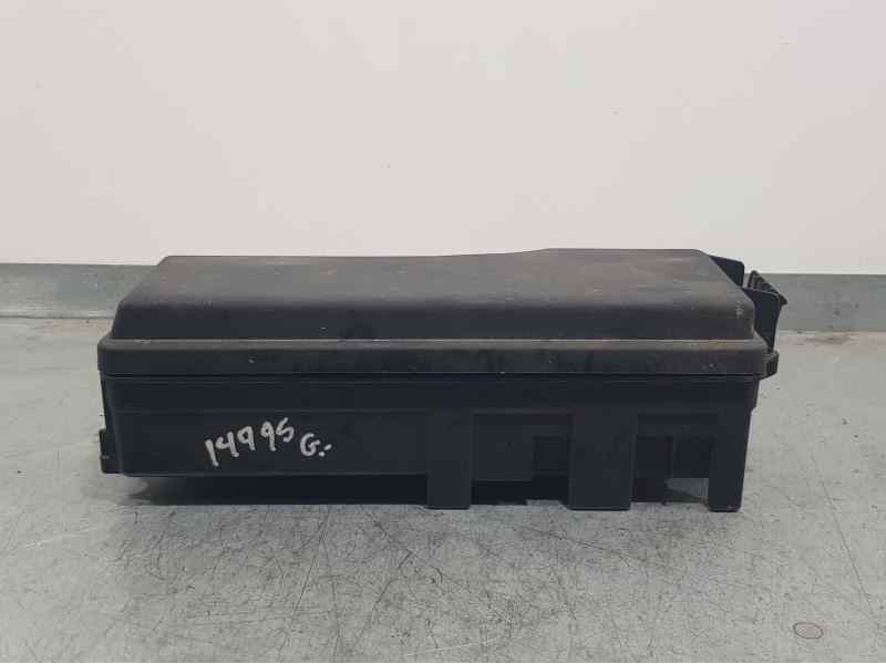 Recambio de caja reles / fusibles para saab 9-3 cabrio 2.0 t vector referencia OEM IAM 12757108  