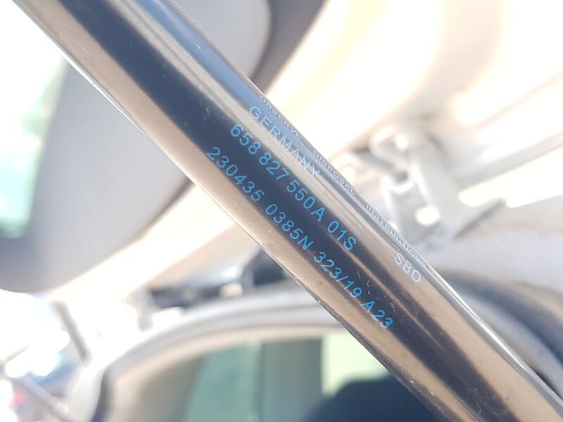 Recambio de amortiguadores maletero / porton para skoda kamiq (nw4) 1.0 tsi referencia OEM IAM 658827550A  