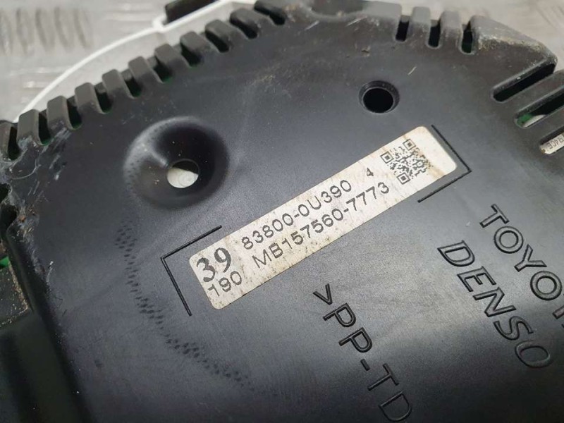 Recambio de cuadro instrumentos para toyota yaris hsd active referencia OEM IAM 838000U390 MB157560773 