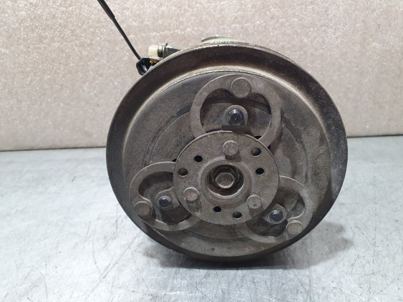 Recambio de compresor aire acondicionado para nissan terrano/terrano.ii (r20) slx familiar referencia OEM IAM 5060212321V 597114