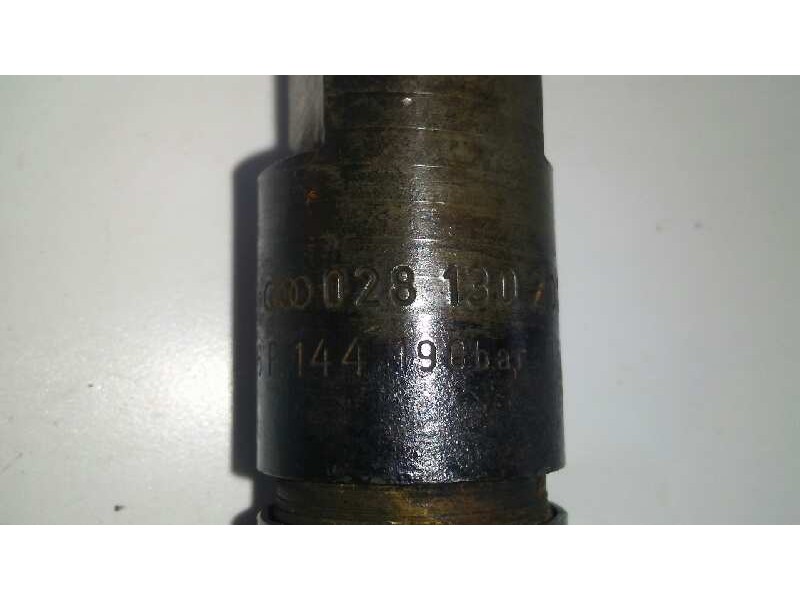 Recambio de inyector para volkswagen golf iii berlina (1h1) 1.9 tdi referencia OEM IAM KBEL58P144  028130201T