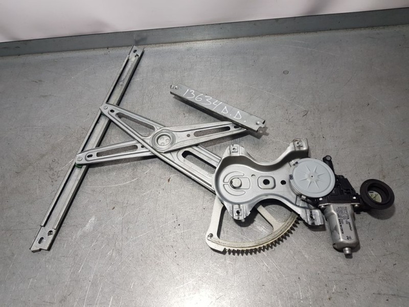 Recambio de elevalunas delantero derecho para toyota yaris hsd active referencia OEM IAM 857100D100 973582101 DENSO ELECTRÓNICO