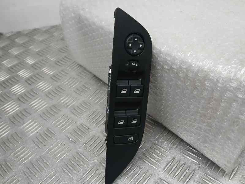 Recambio de mando elevalunas delantero izquierdo para peugeot 2008 (p1) e-active referencia OEM IAM 96788281ZD 10025552 C/ MANDO