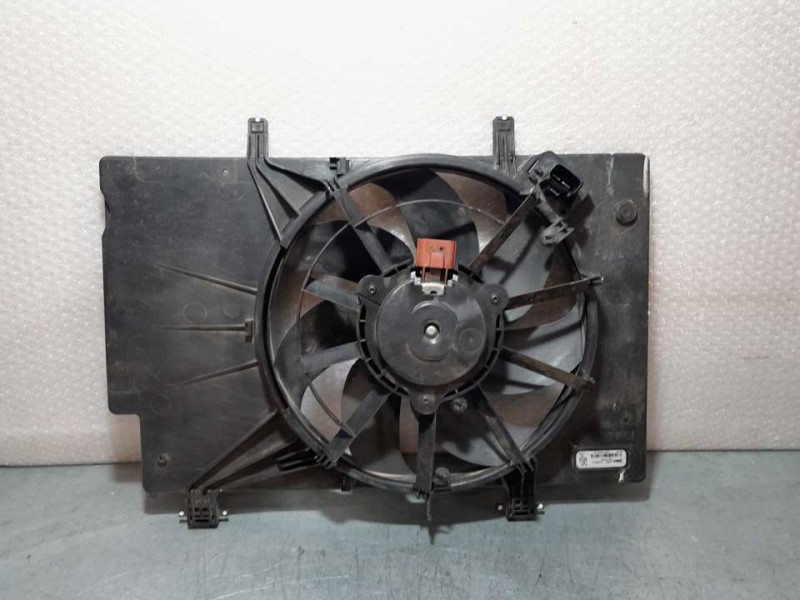 Recambio de electroventilador para ford fiesta (ccn) st-line referencia OEM IAM 8V518C607CL M134394K VALEO