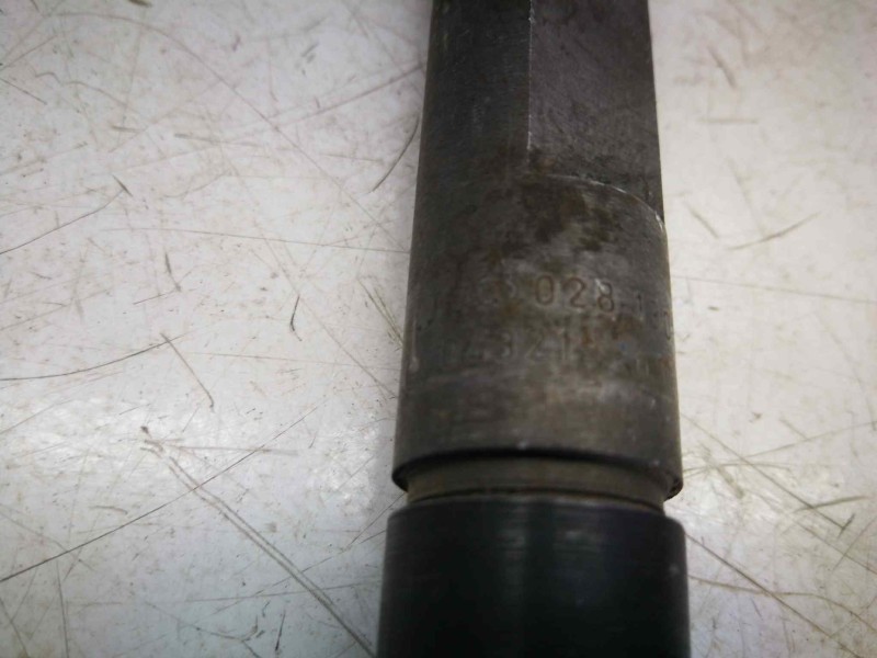 Recambio de inyector para seat ibiza (6k1) 1.9 sdi referencia OEM IAM 028130202R  0432193683