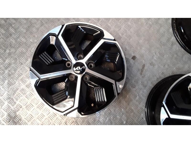 Recambio de juego llantas aluminio para kia niro hybrid concept referencia OEM IAM 6.5X16 5 TORN ET46 ALUMINIO ROZADAS