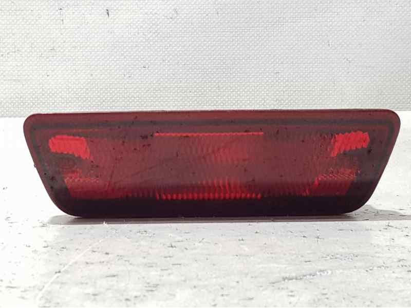 Recambio de faro antiniebla trasero central para nissan juke (f15) visia referencia OEM IAM 26580ED50A  RAYADO