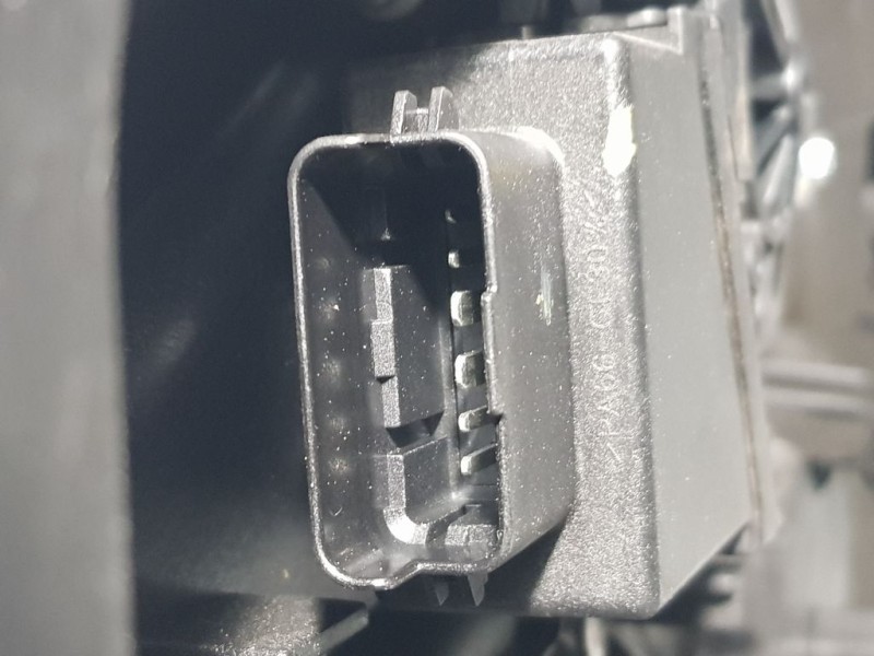 Recambio de elevalunas trasero derecho para kia cee´d sporty wagon x-tech referencia OEM IAM 83480A2341  ELECTRICO 6 PINS