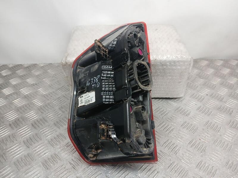 Recambio de piloto trasero izquierdo para ford tourneo courier (c4a) trend referencia OEM IAM ET7613405AB  2069626