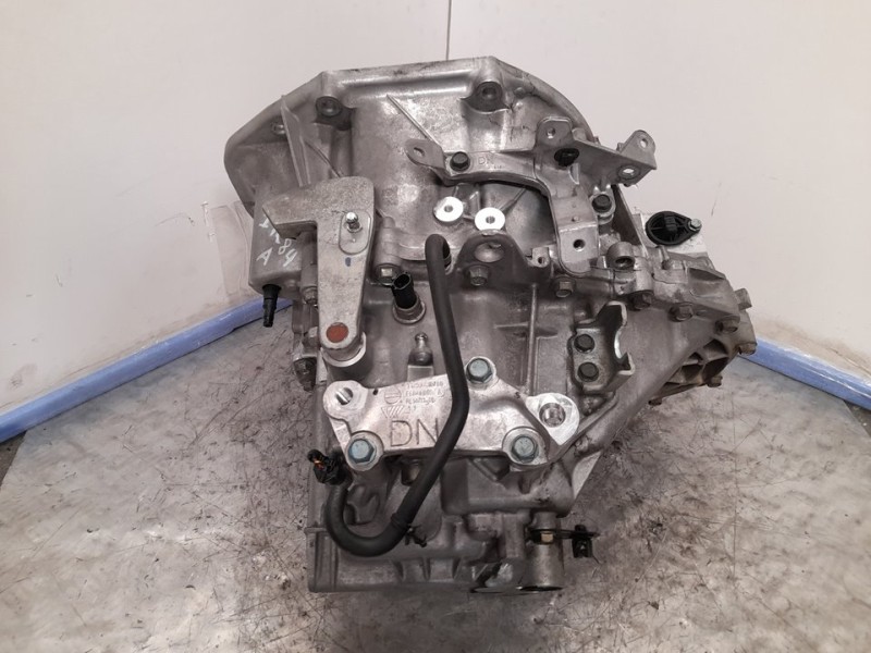 Recambio de caja cambios para nissan qashqai (j10) acenta referencia OEM IAM 32100JG70B JG70 6VELOCIDADES