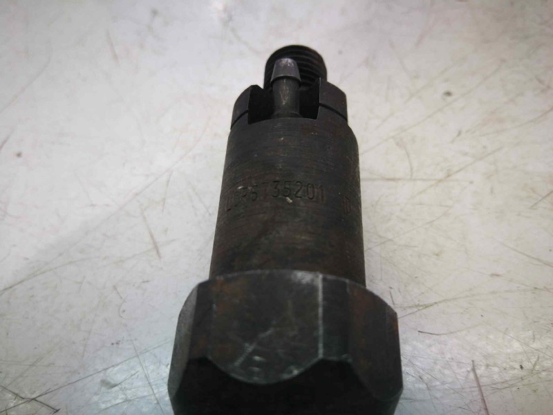 Recambio de inyector para peugeot 306 berlina 3/5 puertas (s1) 1.9 diesel referencia OEM IAM LCR6735201D  