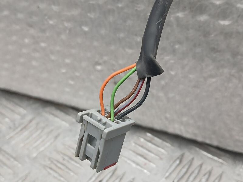 Recambio de retrovisor izquierdo para ford tourneo courier (c4a) trend referencia OEM IAM 2041138 5 CABLES 