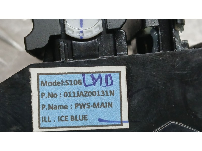 Recambio de mando elevalunas delantero izquierdo para mahindra kuv 100 nxt 1.2 vvt referencia OEM IAM 011JAZ00131N S106 29913562