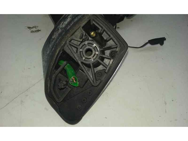 Recambio de retrovisor derecho para peugeot 308 sport referencia OEM IAM CLAVIJA CORTADA 8 CABLES ELECTRICO-FALTA TAPA