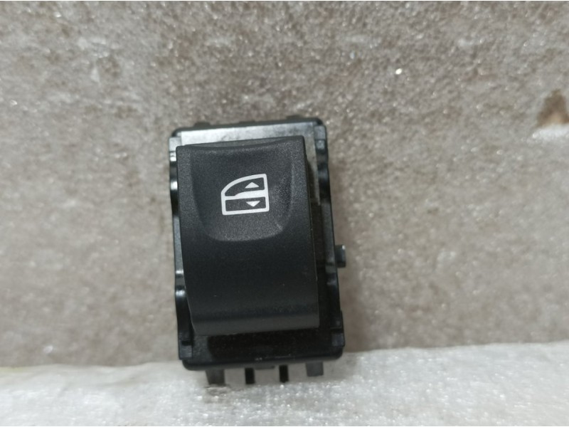 Recambio de mando elevalunas trasero izquierdo para renault talisman sport tourer referencia OEM IAM   SIN REFERENCIA