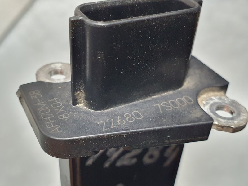 Recambio de caudalimetro para nissan qashqai (j10) acenta referencia OEM IAM 226807S000 AFH70M38 