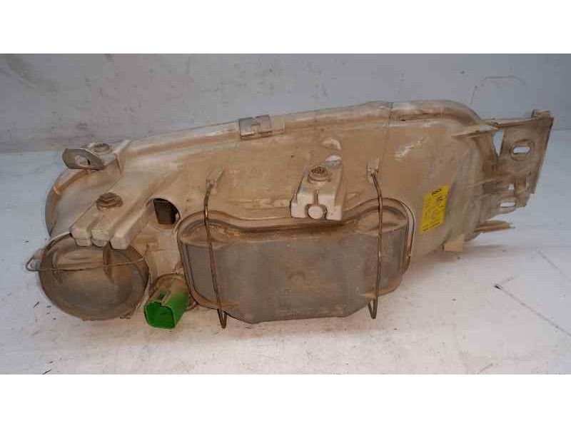 Recambio de faro izquierdo para ford fiesta berlina ghia referencia OEM IAM   TOCADO