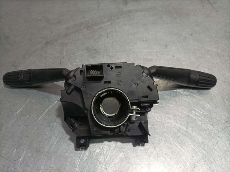 Recambio de mando luces y limpia para jeep compass ii limited 4x2 referencia OEM IAM 6092828 28634544 