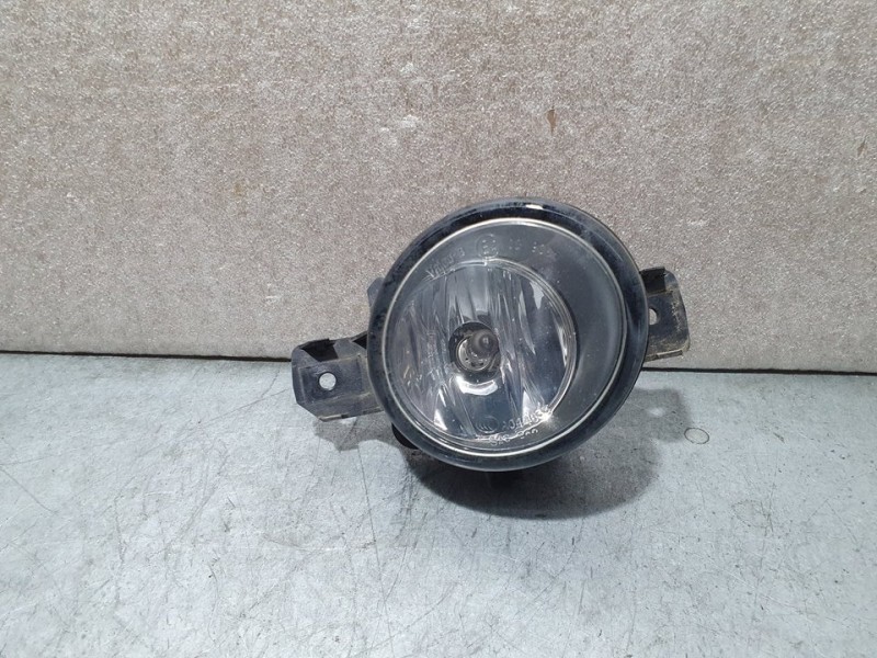 Recambio de faro antiniebla derecho para nissan qashqai (j10) acenta referencia OEM IAM 261508990A 89206421 VALEO