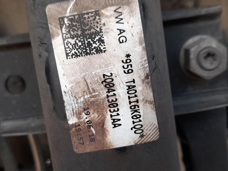 Recambio de amortiguador delantero derecho para seat arona (kj7, kjp) 1.0 tsi referencia OEM IAM 2Q0413031AA  