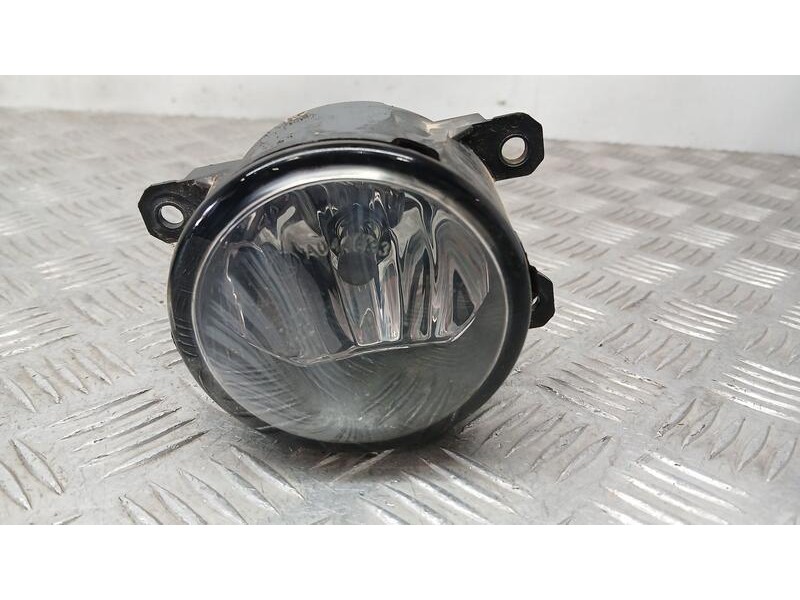 Recambio de faro antiniebla derecho para citroën c-elysée feel referencia OEM IAM 9687410080 VALEO 89207181