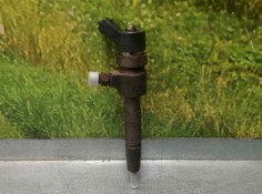 INYECTOR 445110068 BOSCH