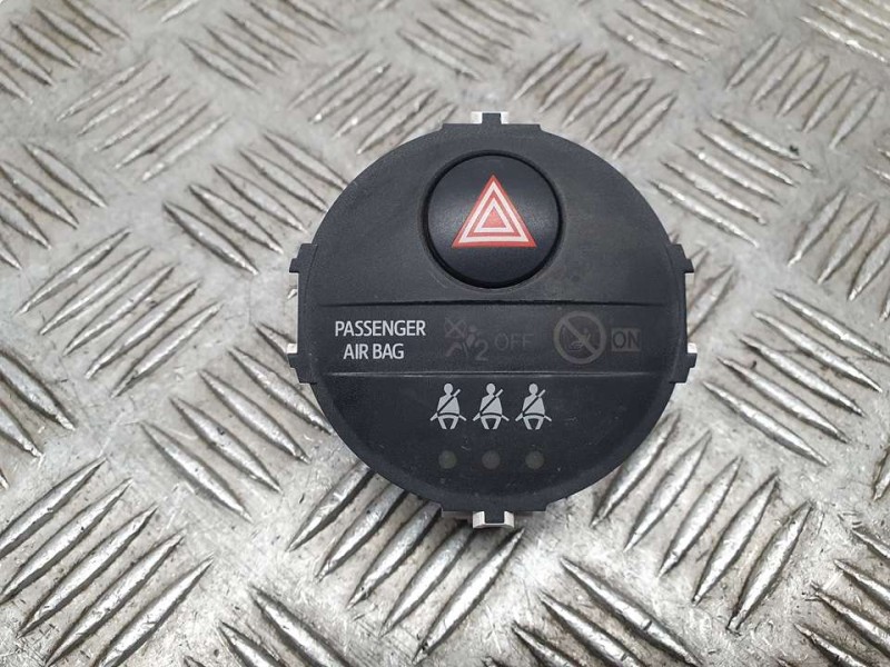 Recambio de warning para toyota yaris hsd active referencia OEM IAM 839500D100  