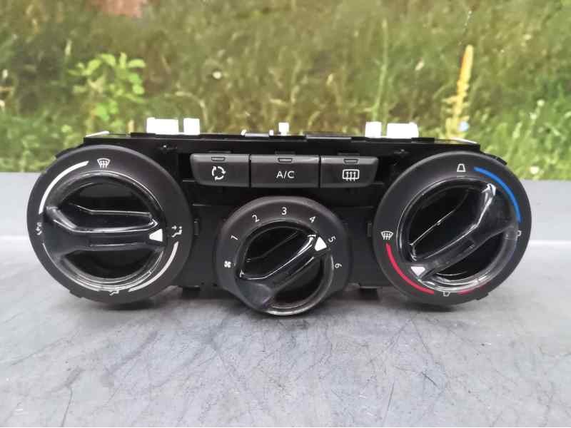 Recambio de mando calefaccion / aire acondicionado para peugeot 208 style referencia OEM IAM 9819611577 T77304B VALEO