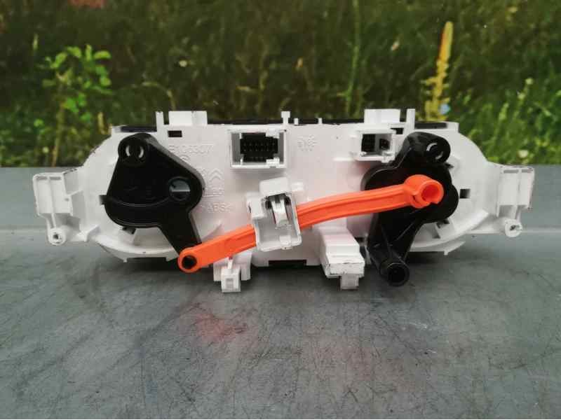 Recambio de mando calefaccion / aire acondicionado para peugeot 208 style referencia OEM IAM 9819611577 T77304B VALEO