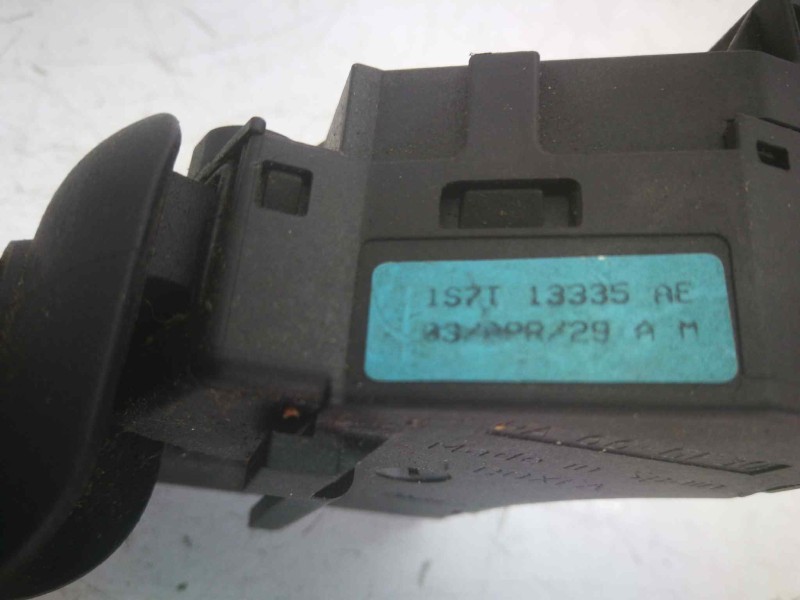 Recambio de mando intermitentes para ford fiesta (cbk) 1.4 tdci cat referencia OEM IAM 1S7T1335AE  