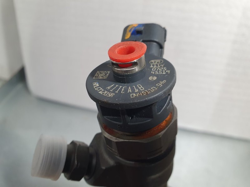 Recambio de inyector para nissan qashqai (j11) 1.6 dci turbodiesel cat referencia OEM IAM HMLGT1205R 0445110546 BOSCH