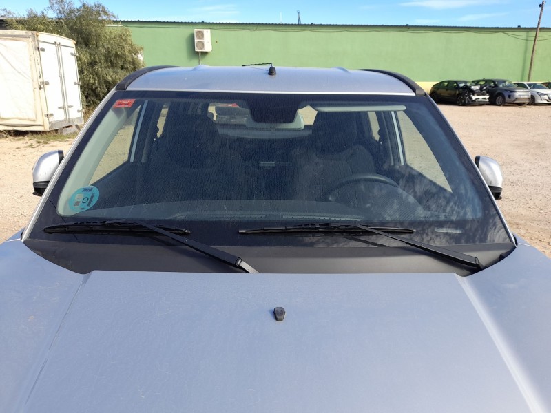 Recambio de parabrisas para mahindra kuv 100 nxt 1.2 vvt referencia OEM IAM   